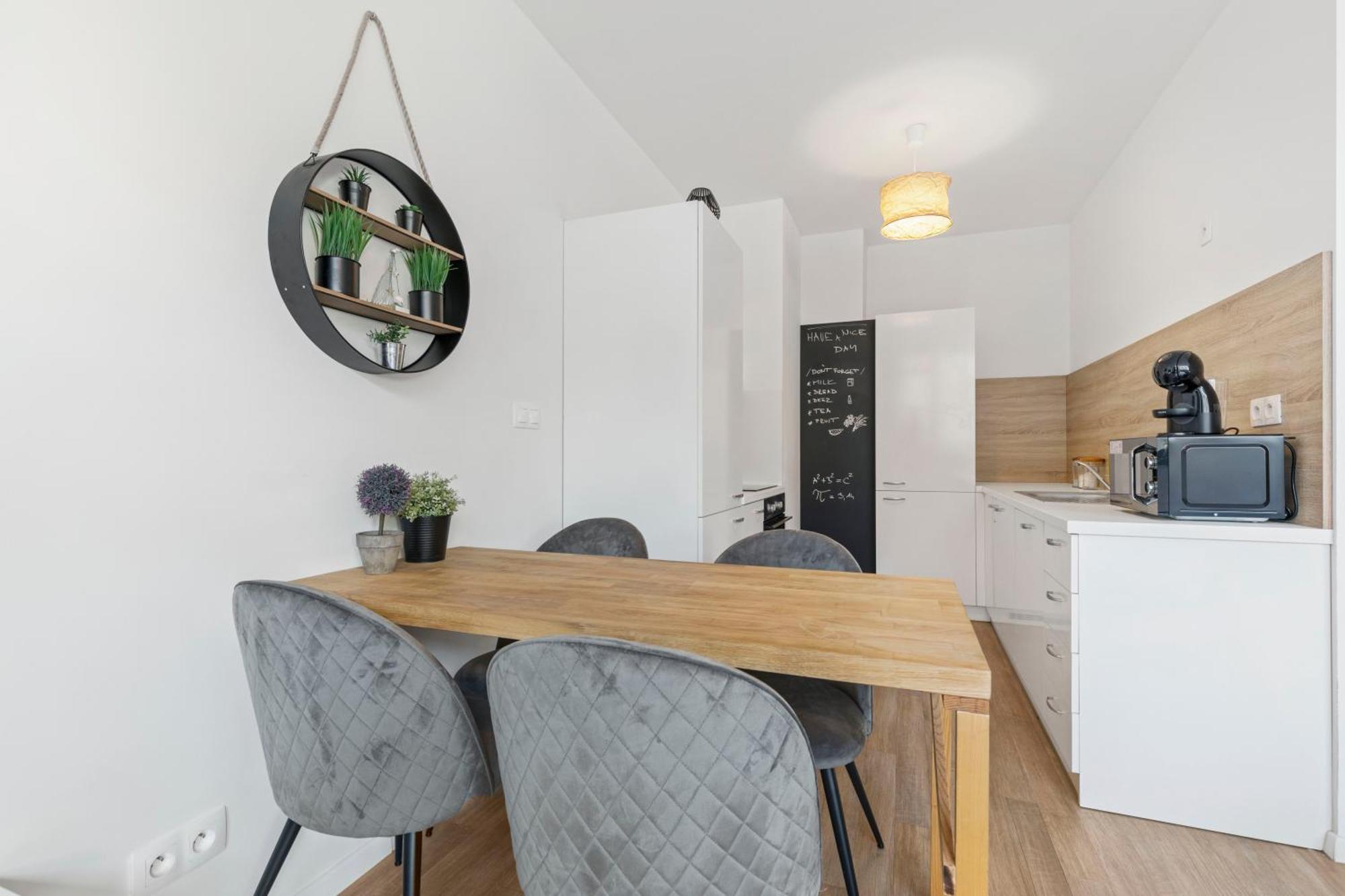 Lam Yacht Club - Terrace 10M2 Lejlighed Bratislava Eksteriør billede